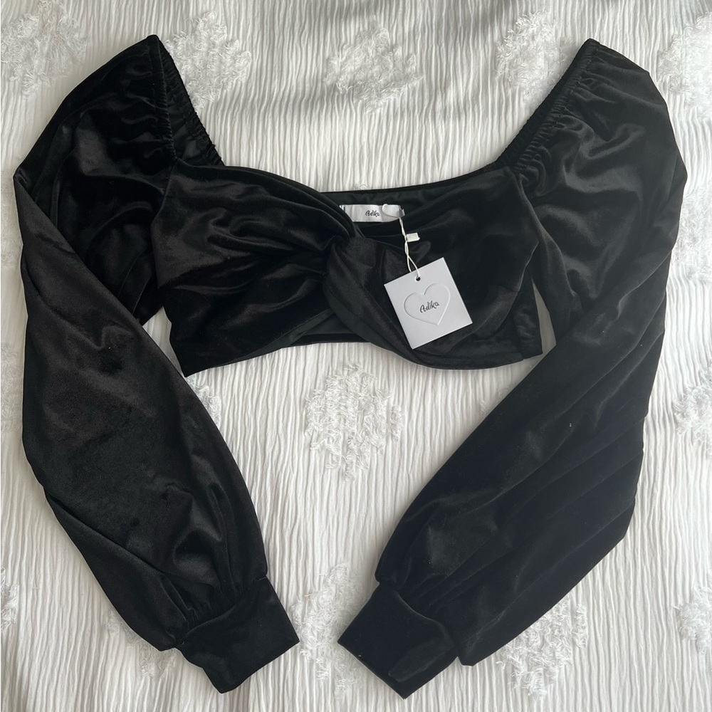 TAG STILL ON - Adika Velvet Long Sleeve Crop Top